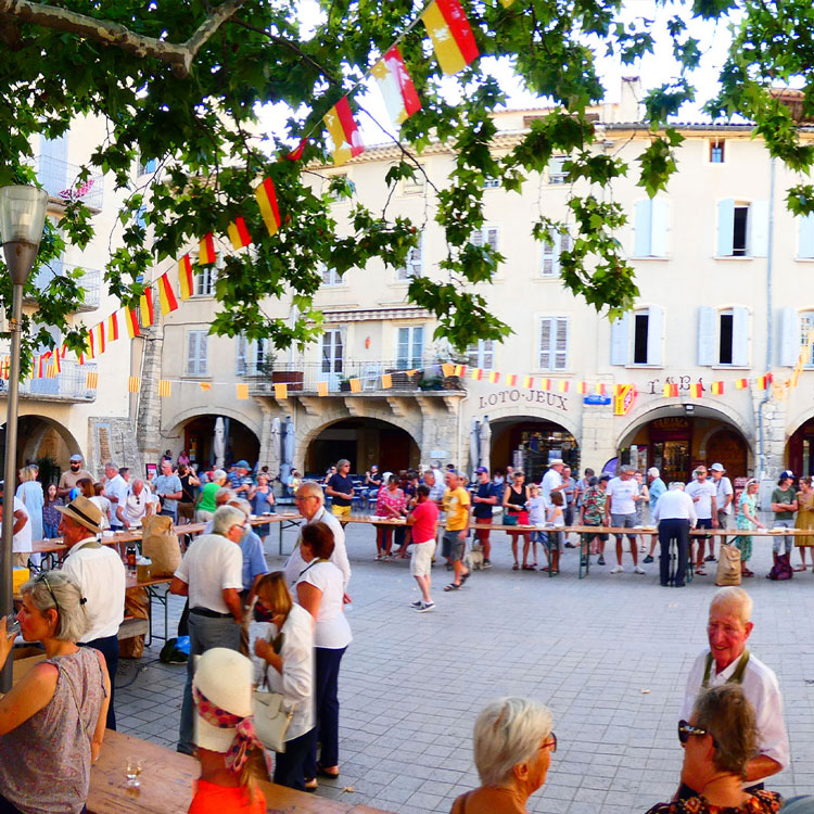 Les 10 & 11 Mai - Fête de la fleur d'Olivier - Marché du Goût Oliveraie de Nyons